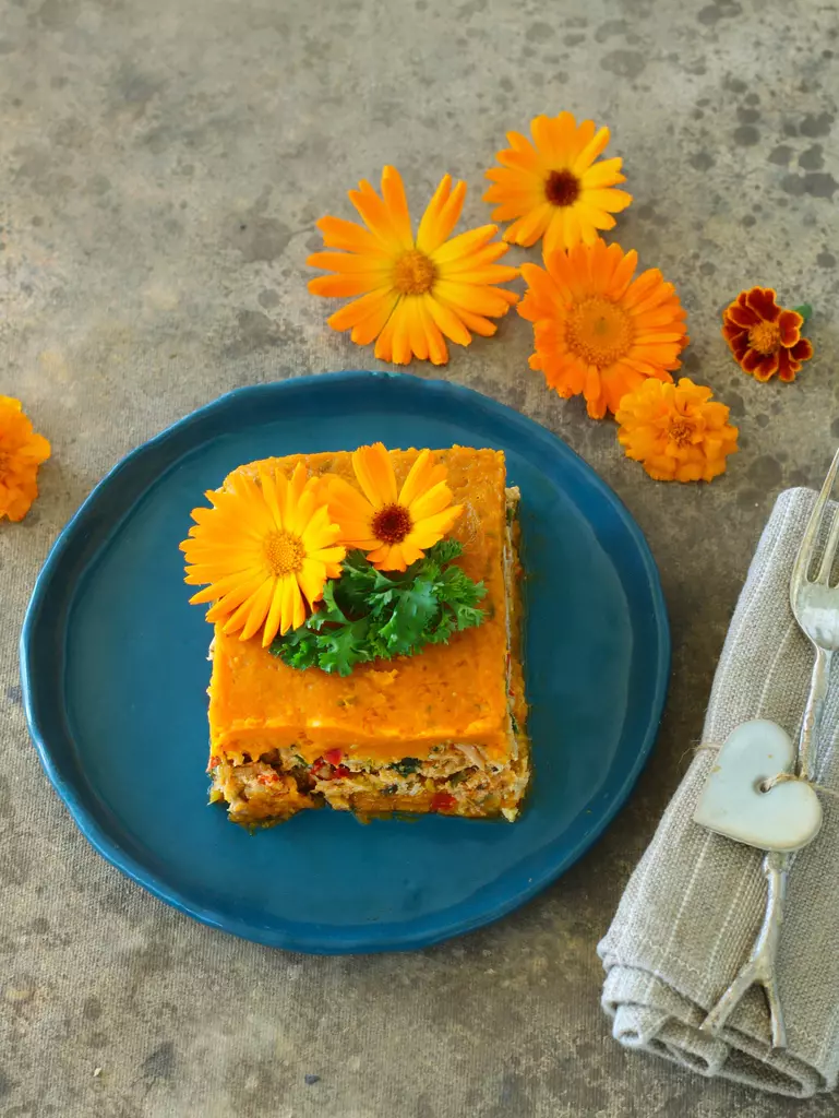 [RICO-019] Pastel de cabutia y pollo