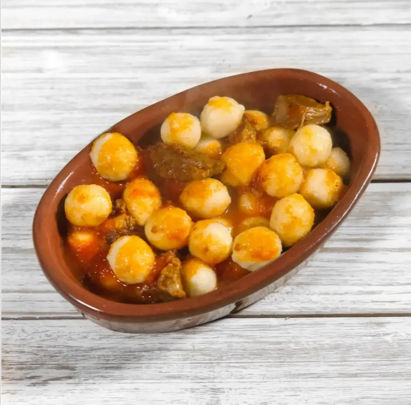 ÑOQUIS RELLENOS CON ESTOFADO